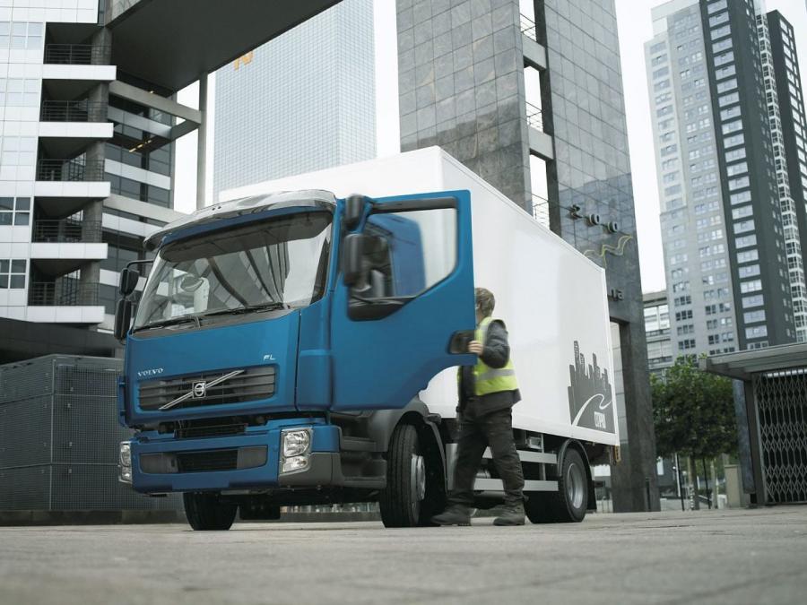  Volvo FL 2006 года  (фото 5 из 13)